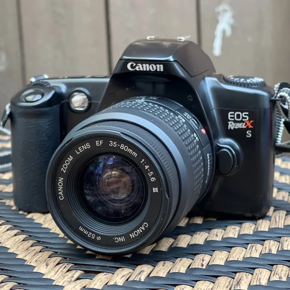Canon EOS Rebel X S